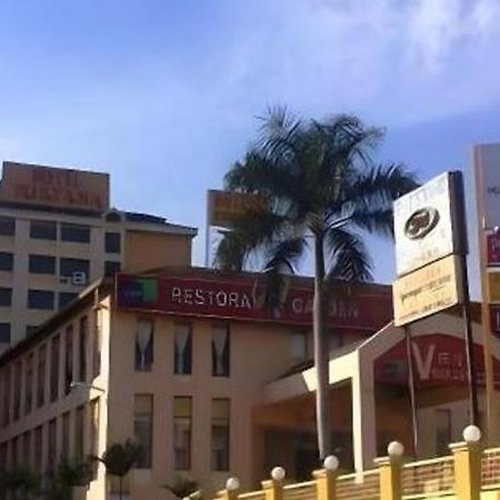 Klang Histana Hotel Exterior photo
