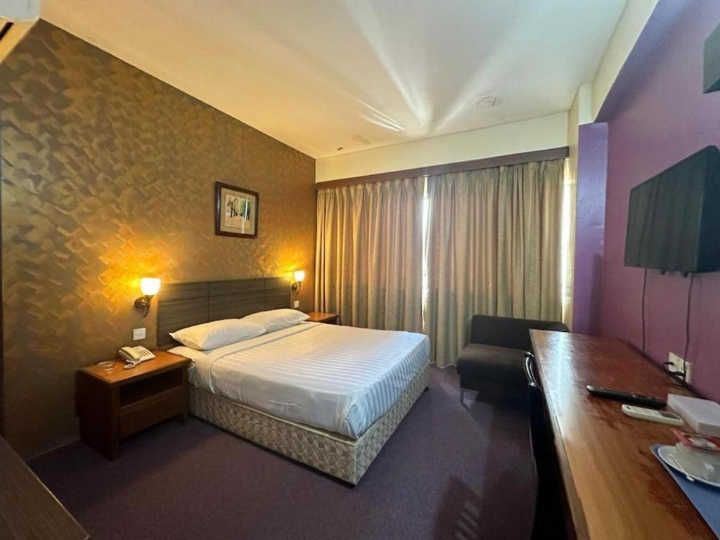 Klang Histana Hotel Exterior photo